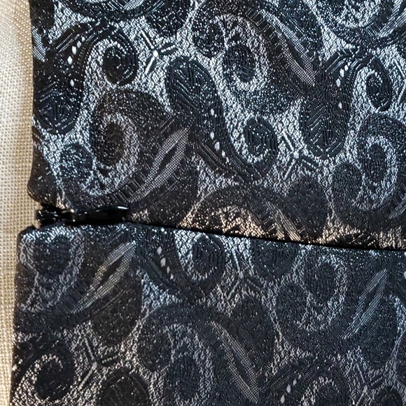 BLACK LABEL BY EVAN PICONE PRETTY DRESS - Picture 6 of 7